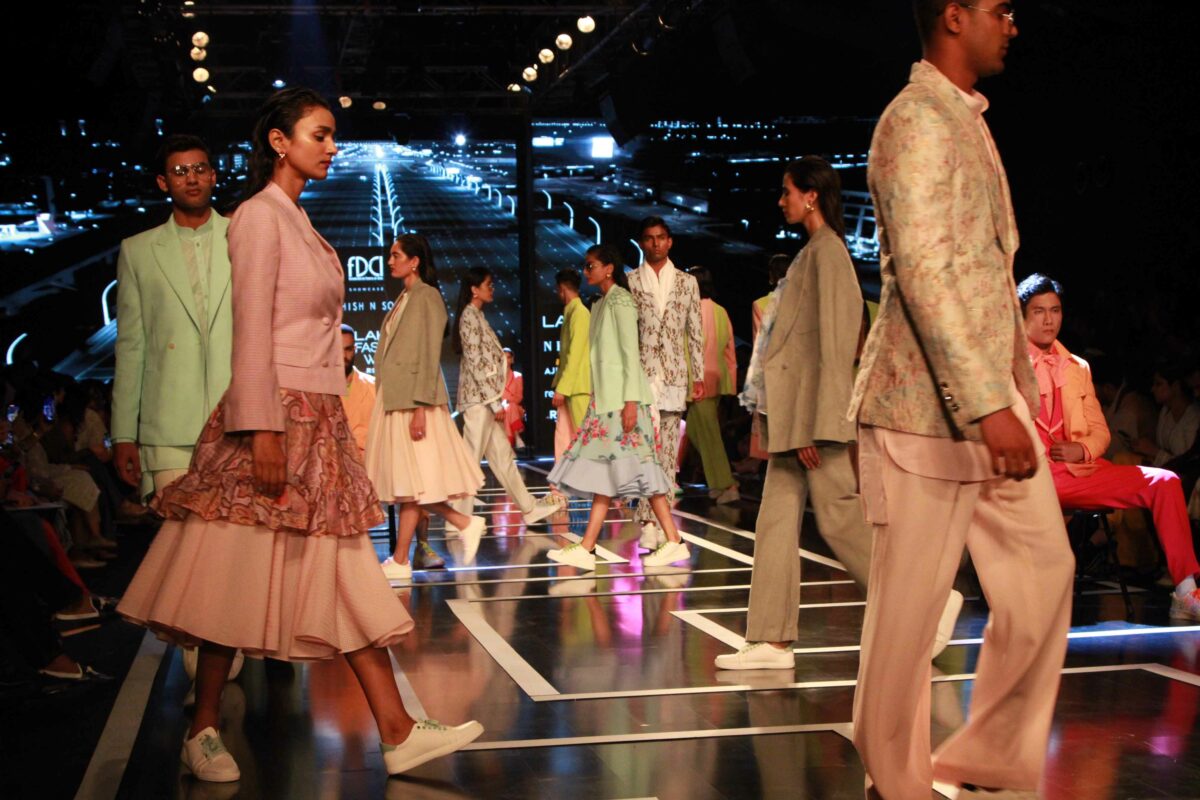 FDCI Lakme Fashion Week, Day 3 Collections by Ashish and Soni. -02
