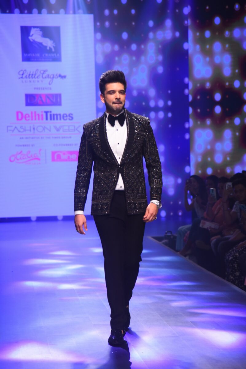 At Delhi Times Fashion Week, Karan Kundrra walked the runway for designer Mayank Chawla.