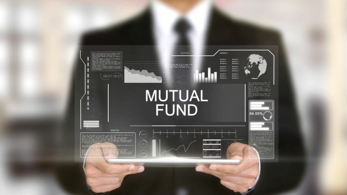 SEBI Now Eyeing Axis Mutual Fund Amid Allegations of 'Front Running ...